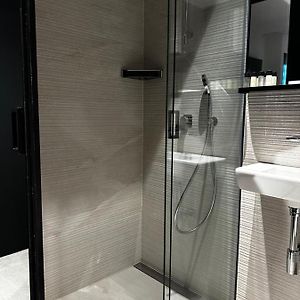 Single Room without Window